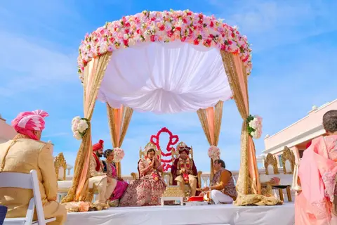 WedMeGood clone wedding services marketplace app development by Nodewap Technology
